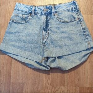 🌟 PacSun Light Wash High Waisted Mom Denim Shorts | Size 24 | EUC 🌟